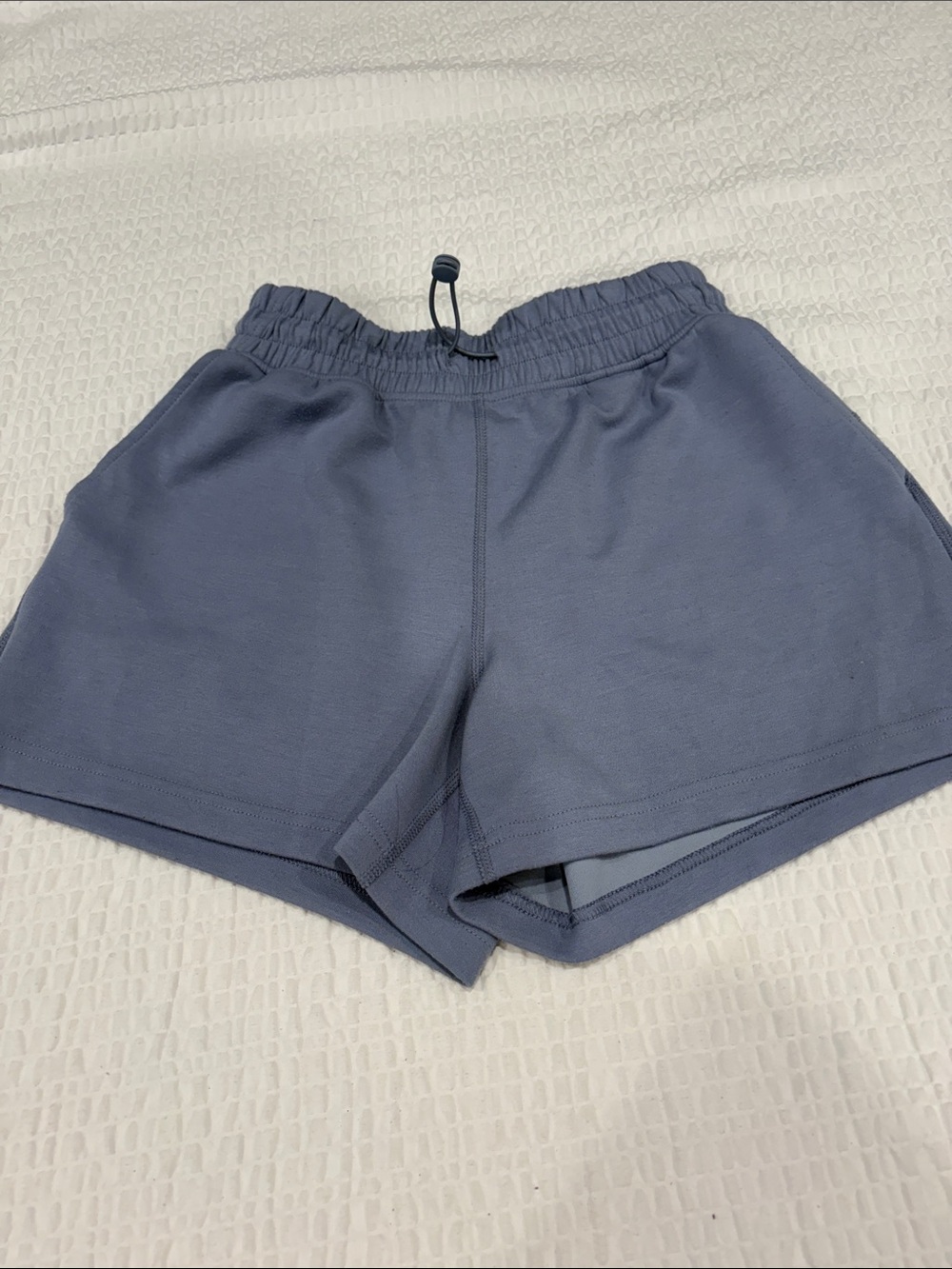 Yogalicious Scuba Itinerary Women's Relaxed Drawstring Shorts 
Size XS